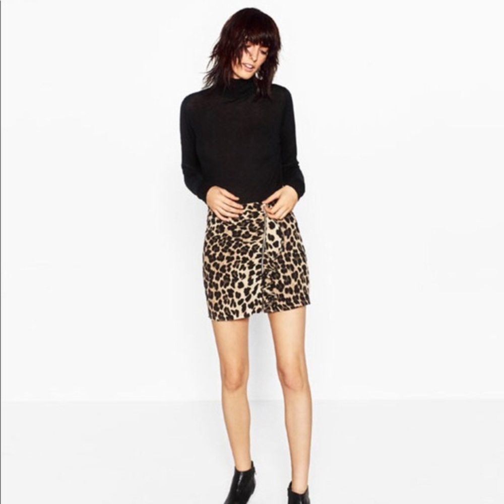 Zara Cheetah Zipper Ruffle Skirt - Picture 2 of 3